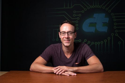 Hannes Czerulla - ist Technik-Redakteur für das c't-Magazin