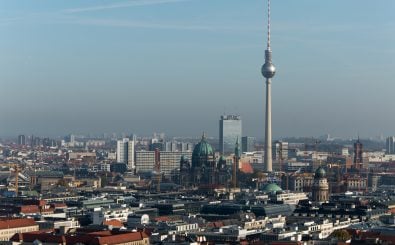 Kann Berlin zukünftig durch regionale Lebensmittel quasi autark werden? Jein, sagen die Forscher. Foto: Berlin Skyline TV toren | CC BY 2.0 | Rob Dammers / flickr.com