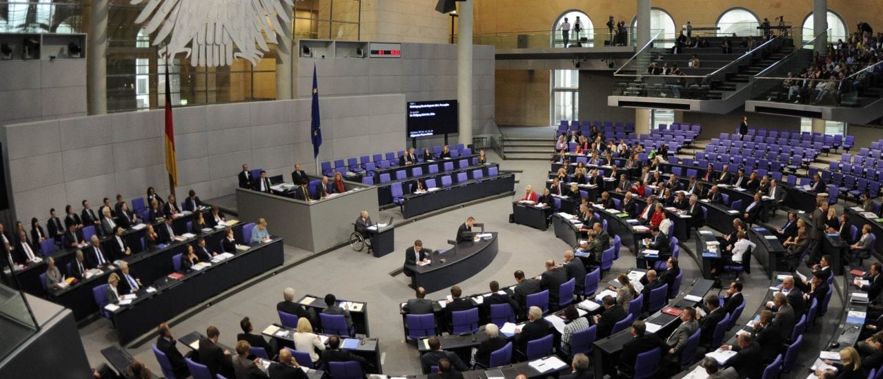 Bundestagsabgeordnete sind nur ihrem Gewissen verpflichtet. Wie passt die Fraktionsdisziplin da rein? Foto: Odd Andersen | AFP