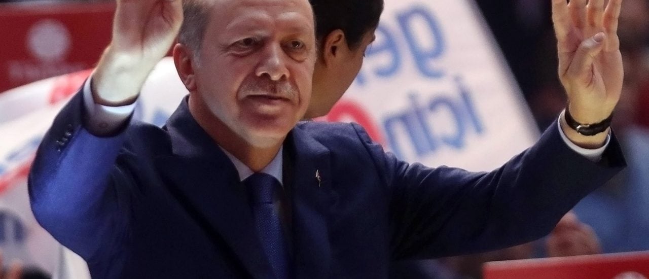 Erdoğan wirft Deutschland „Nazi-Praktiken“ vor, weil Wahlkampfauftritte von türkischen Politikern in Deutschland verboten werden sollen. Foto: Adem Altan | AFP
