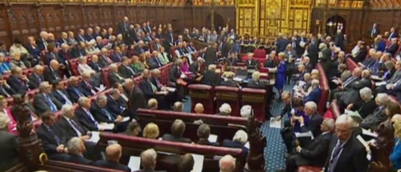 Das britische Oberhaus sträubt sich gegen einen Gesetzesentwurf des Unterhauses und Theresa Mays. Foto: PRU | AFP