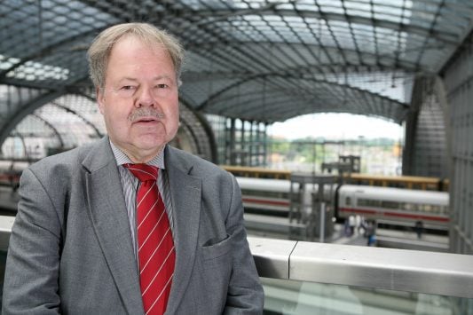 Karl-Peter Naumann - Ehrenvorsitzender bei Pro Bahn.