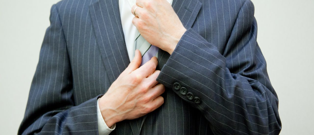 Anzug und Krawatte machen immer was her. Doch wie ist das im Beruf: Wie viel Individualität ist erlaubt? Foto: Individual in a Suit / photo credit (link) to: www.flazingo.com CC BY-SA 2.0 | Flazingo Photos / flickr.com