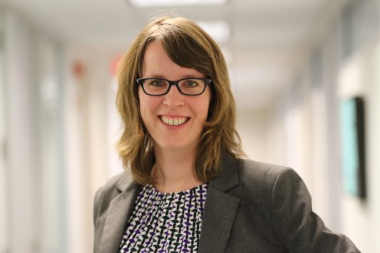 Kirsten Schuettler - ist Expertin für Migration und Remittances der Weltbank.