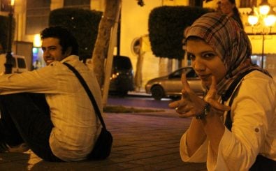 Wie die arabische Jugend tickt, will die Arab Youth Survey herausgefunden haben. Foto: Nesma & Adel CC BY-SA 2.0 | Tarek / flickr.com