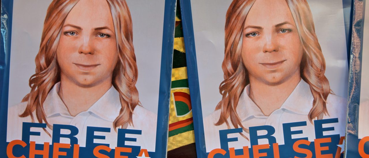 Chelsea Manning ist wieder frei. Was plant sie für die Zukunft? Foto: free chelsea manning : san francisco pride parade (2014) | torbakhopper | flickr.com | CC BY-BD 2.0