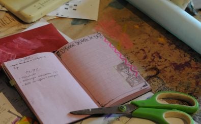 Das Bullet Journal ist nicht nur etwas für die Rosa- und Glitzerliebhaber. Gestalten kann es jeder, wie er möchte. Foto: bullet journaling nov 2016 | CC BY 2.0 | Distelfliege / flickr.com