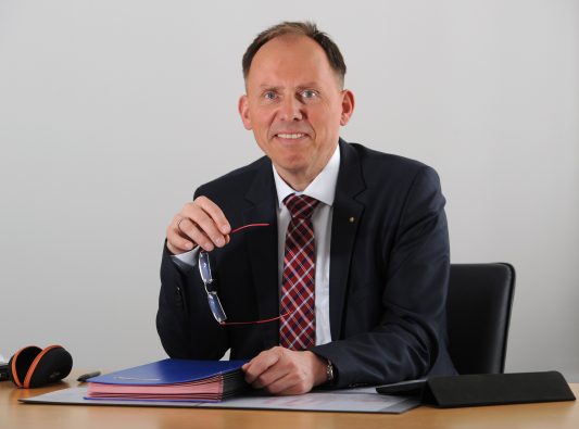 Eberhard Haunhorst - ist Präsident des niedersächsischen Landesamtes für Verbraucherschutz und Lebensmittelsicherheit.