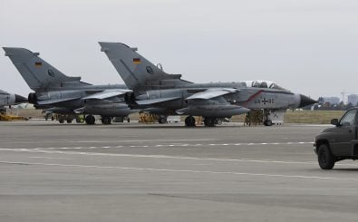 Noch stehen die deutschen Tornados auf dem Luftwaffenstützpunkt in Incirlik. Foto: Tobias Schwarz | AFP