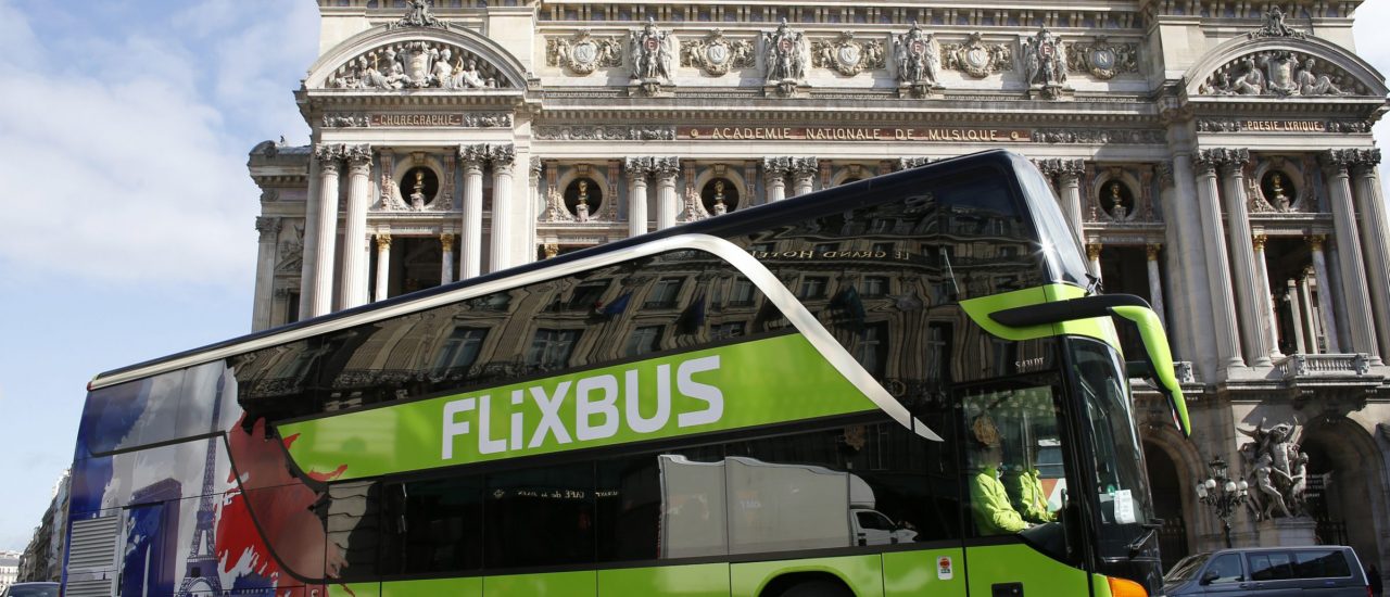 Flixbus fährt seine Passagiere nicht nur in Deutschland, sondern auch in Europa durch die Gegend. Foto: Thomas Samson | AFP
