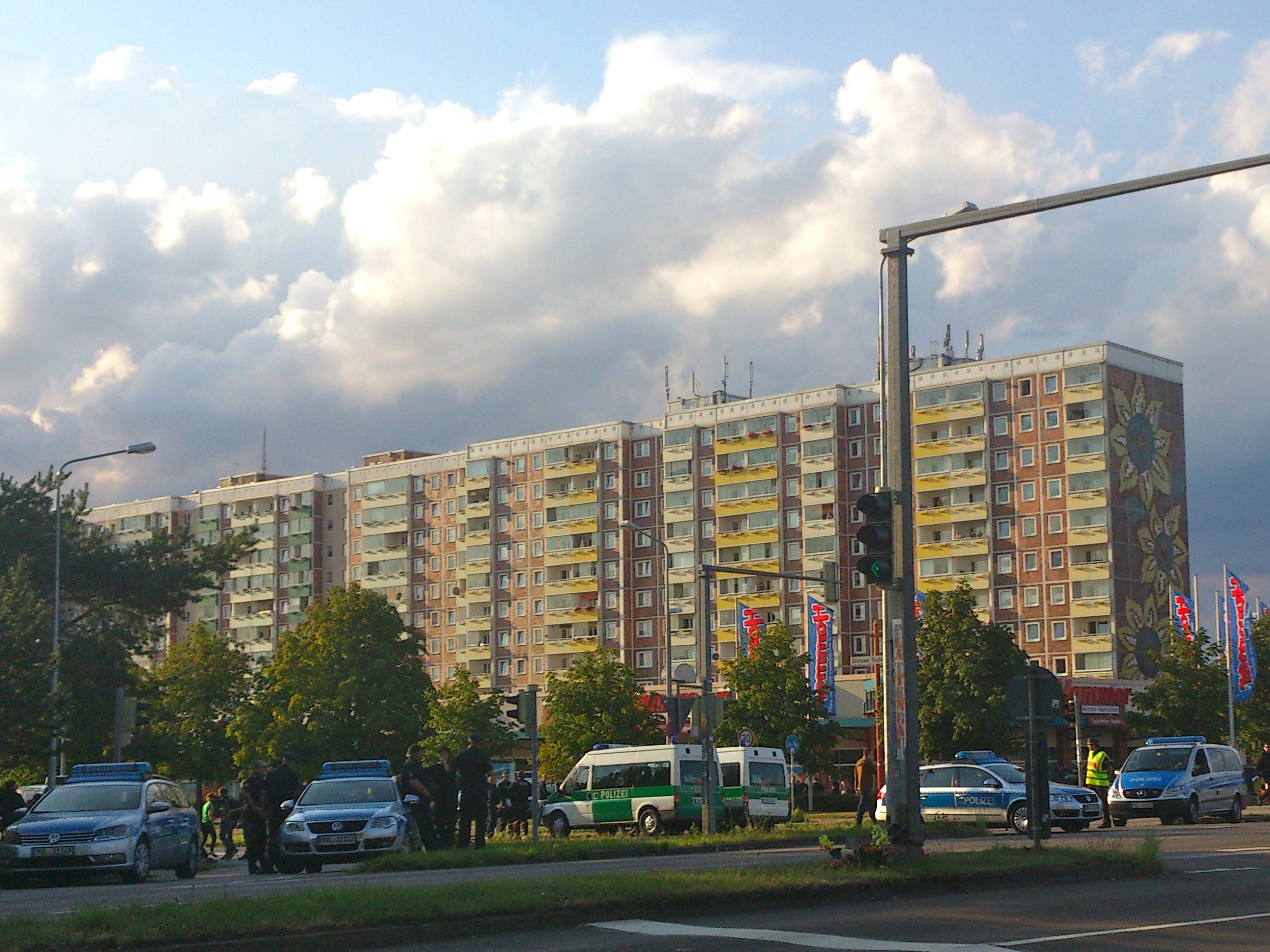 Stadtgespräch 25 Jahre RostockLichtenhagen "Gestern Heute