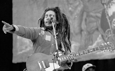 Bob Marley ist nicht nur eine Musikerlegende, sondern eine Symbolfigur für die Rastafari-Bewegung. Foto: Bob Marley CC BY-SA 2.0 | monosnaps / flickr.com