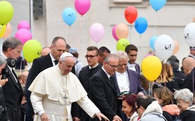 Papst Franziskus auf dem Petersplatz in der Vatikanstadt. Foto: Alberto Pizzoli | AFP