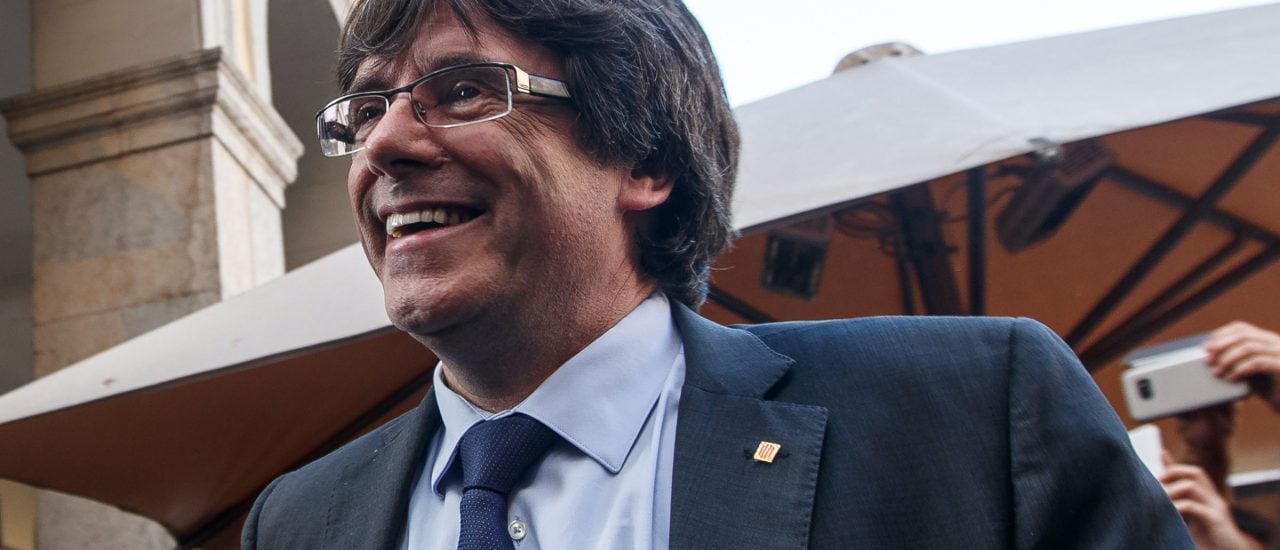 Da wird ihm das Lachen vergehen: Die spanische Justiz hat Haftbefehl gegen Carles Puigdemont erlassen. Foto: Eddy Kelele | AFP