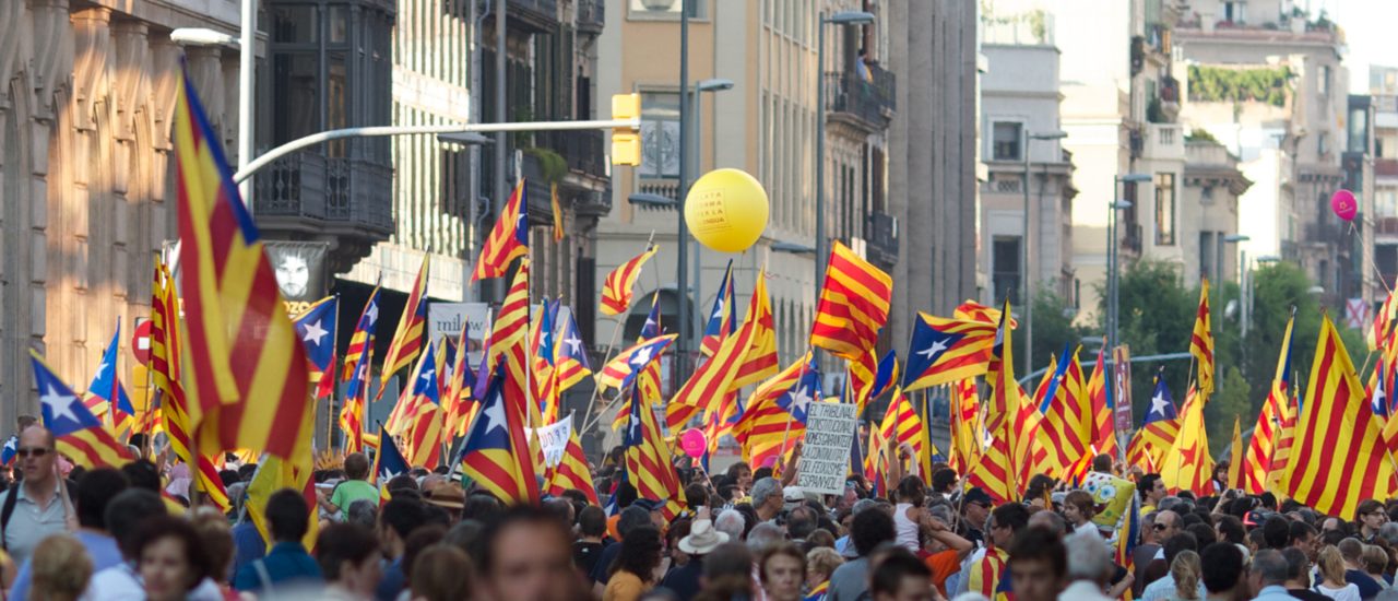 Ist es vorerst vorbei mit der katalanischen Unabhängigkeitsbewegung? Foto: Catalonian Independance Protest CC BY-SA 2.0 | Rob Shenk (Bild bearbeitet) / flickr.com