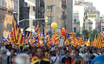 Ist es vorerst vorbei mit der katalanischen Unabhängigkeitsbewegung? Foto: Catalonian Independance Protest CC BY-SA 2.0 | Rob Shenk (Bild bearbeitet) / flickr.com