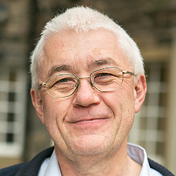 Klaus-Jürgen Nagel - ist Professor für Politikwissenschaft an der Universität Pompeu Fabra in Barcelona.