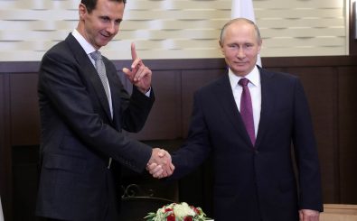 Kremlchef Wladimir Putin hat sich mit Syriens Präsident Baschar al-Assad im russischen Sotschi getroffen. Foto: Mikhail Klimentyev / AFP.