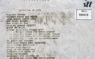 Ein Songtext der Band „Fehlfarben“. Was die Stasi nicht wusste: Die Band stammte aus Düsseldorf. Foto: Christian Appl / BStU