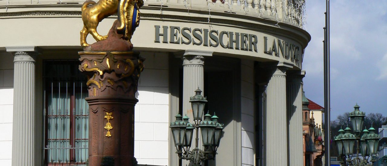 Im hessischen Landtag soll bald ein Informationsfreiheitsgesetz verabschiedet werden. Foto: Hessischer Landtag | Dierk Schaefer / flickr.com / CC BY 2.0