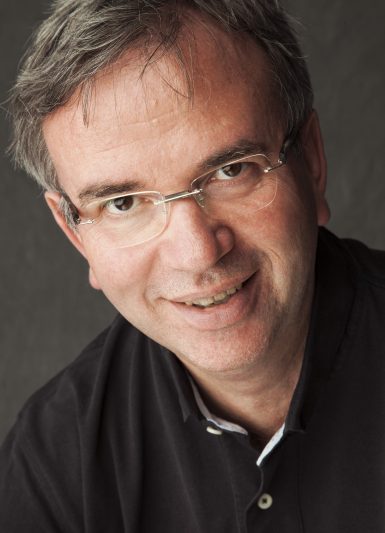 Stefan Greß - ist Professor für Versorgungsforschung und Gesundheitsökonomie an der Hochschule Fulda