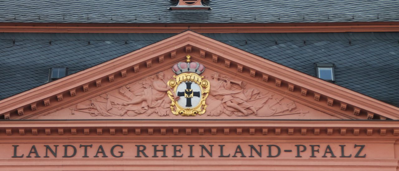 Frag den Staat hat den Landtag in Rheinland-Pflaz verklagt. Und gewonnen. Foto: CC0 1.0 | Madras / flickr.com
