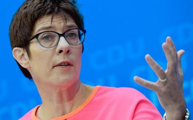 Die saarländische Ministerpräsidentin Annegret Kramp-Karrenbauer soll CDU-Generalsekretärin werden. Foto: Tobias Schwarz / AFP
