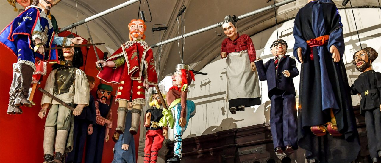 Auch wenn die Augsburger Puppenkiste nur noch selten im Fernsehen läuft: Puppentheater in Deutschland ist gefragt. Foto: Philippe Huguen | AFP