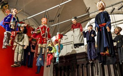 Auch wenn die Augsburger Puppenkiste nur noch selten im Fernsehen läuft: Puppentheater in Deutschland ist gefragt. Foto: Philippe Huguen | AFP