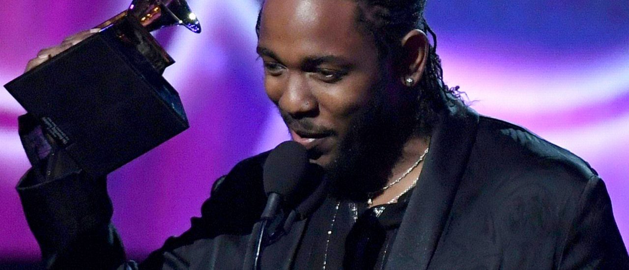 Kendrick Lamar empfängt den Pulitzer-Preis 2018. Foto: Timothy A. Clark | AFP