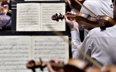 In Rimski-Korsakows „Scheherazade“ dient die Violine als Geschichtenerzählerin. Foto: Loic Venance/AFP