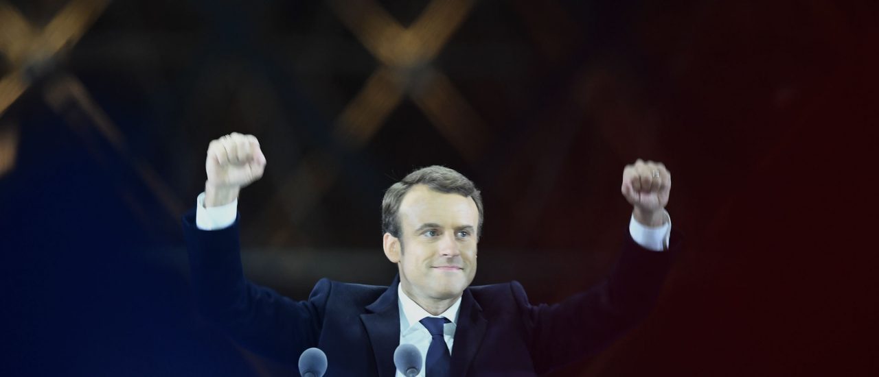 Macron gibt sich bei seiner Siegesrede entschlossen. Wie sieht es ein Jahr später aus? Foto:  Eric Feferberg | AFP