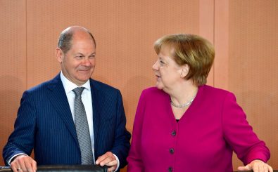 Der neue Bundesfinanzminister Scholz (SPD) will die Politik seines Vorgängers fortsetzen, hat aber auch höhere Investitionen versprochen. Foto: Tobias Schwarz | AFP