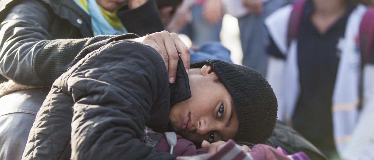 Sie müssen sich wohl noch gedulden: Die Schicksale asylsuchender Flüchtlinge sind abhängig von der Einigung der Bundesregierung. Bild: Lukasz Z | shutterstock.com