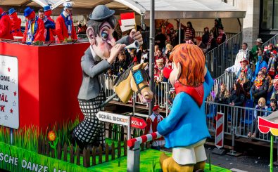 Der Rosenmontagsumzug in Köln ist der bunte Höhepunkt des Karnevals. Foto: Ewa Studio / Kölner Karneval 2018 | shutterstock.com.