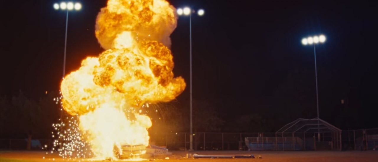 Die große Explosion in Brent Faiyaz‘ „Gang over Luv“. Screenshot: Brent Faiyaz – Gang over Luv | youtube.com