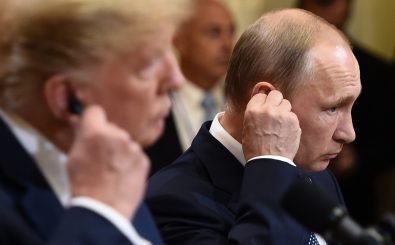 Trump und Putin auf der Pressekonferenz zu ihrem Gipfeltreffen in Helsinki. Foto: Brendan Smialowksi | AFP