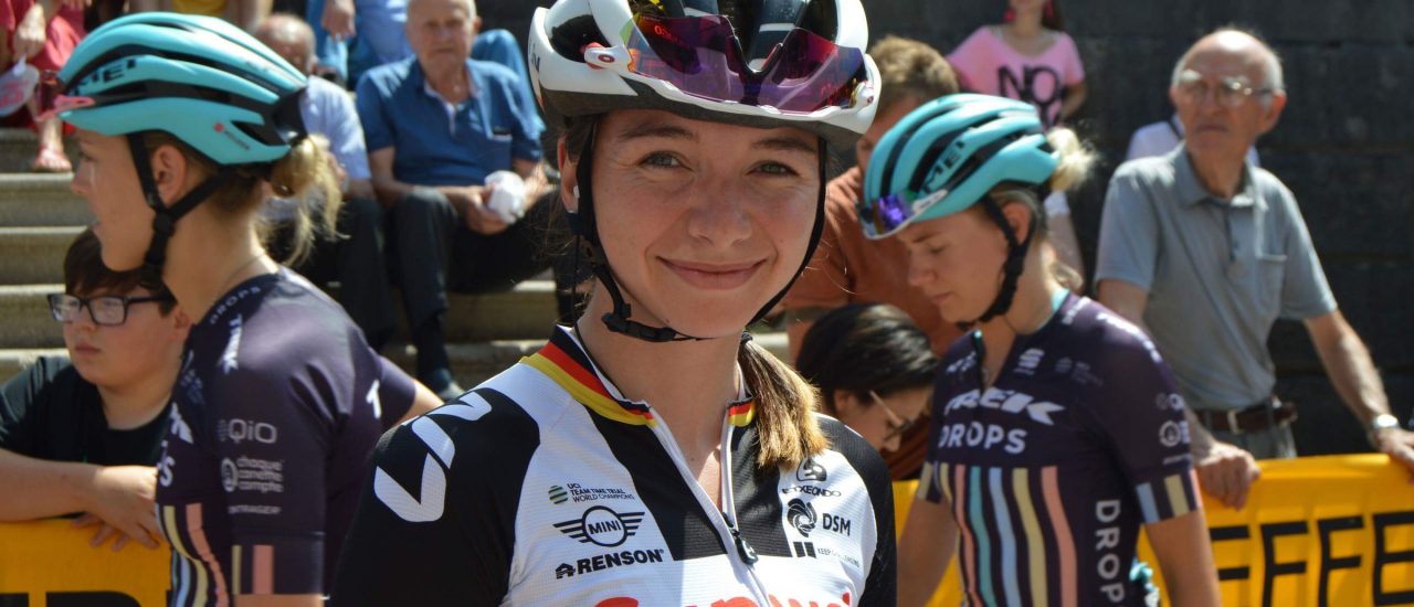 Liane Lippert im Meisterinnentrikot. Foto: Eric Charrier | Ladies Cycling