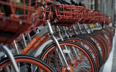 Seit einem Jahr greifen neue Anbieter wie Mobike, Ofo oder Obike den Bike-Sharing-Markt in Deutschland an. Foto: Nicolas Asfouri | AFP