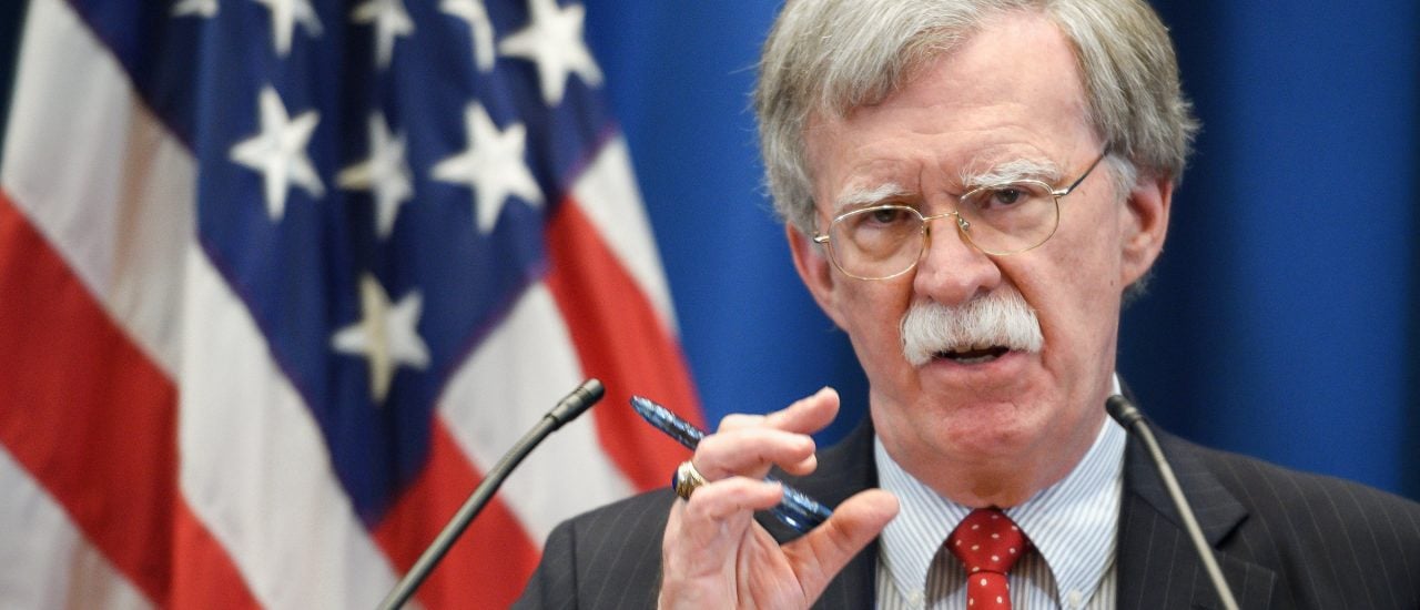 US-Sicherheitsberater John Bolton droht dem internationalen Strafgerichtshof mit Sanktionen. Foto: Fabrice Coffrini | AFP