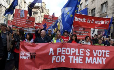 Am Wochenende demonstrierten zahlreiche Menschen für ein weiteres Brexit Referendum. Foto: Paul Ellis | AFP