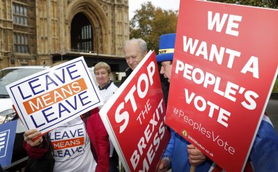 Großbritannien zeigt sich als gespaltenes Land, die Chance auf einen geordneten Rückzug aus der EU schwindet. Foto: Adrian Dennis | AFP