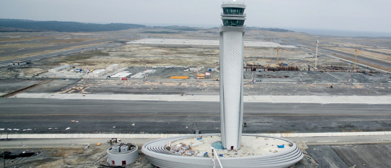 Die Arbeit am neuen Istanbuler Flughafen bezahlten viele Arbeiter mit ihrem Leben. Foto: Grand Airport Press Center | AFP