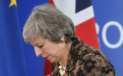 Theresa May hat das Misstrauensvotum im Unterhaus überstanden. Foto: John Thys | AFP