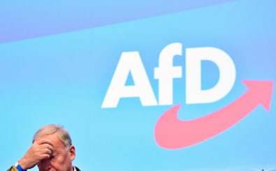 Gegen die Veröffentlichung des Gutachtens will die AfD nun klagen. Foto: Tobias Schwarz | AFP