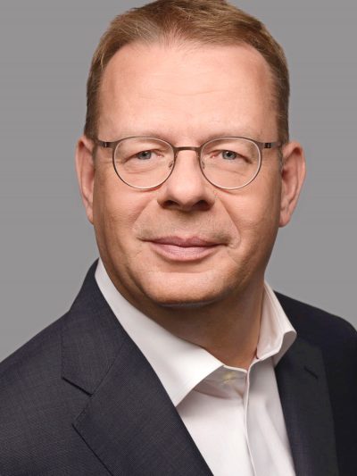 Felix Matthes - ist Umweltökonom und Forschungskoordinator im Bereich der Energie- und Klimapolitik beim Öko-Institut e.V.