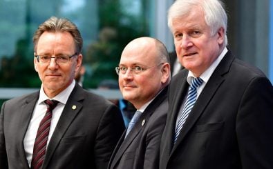 Als Konsequenz für das Doxing Ende letzten Jahres hat Innenminister Horst Seehofer die Einführung eines Frühwarnsystems vorgeschlagen. Foto: Tobias Schwarz | AFP