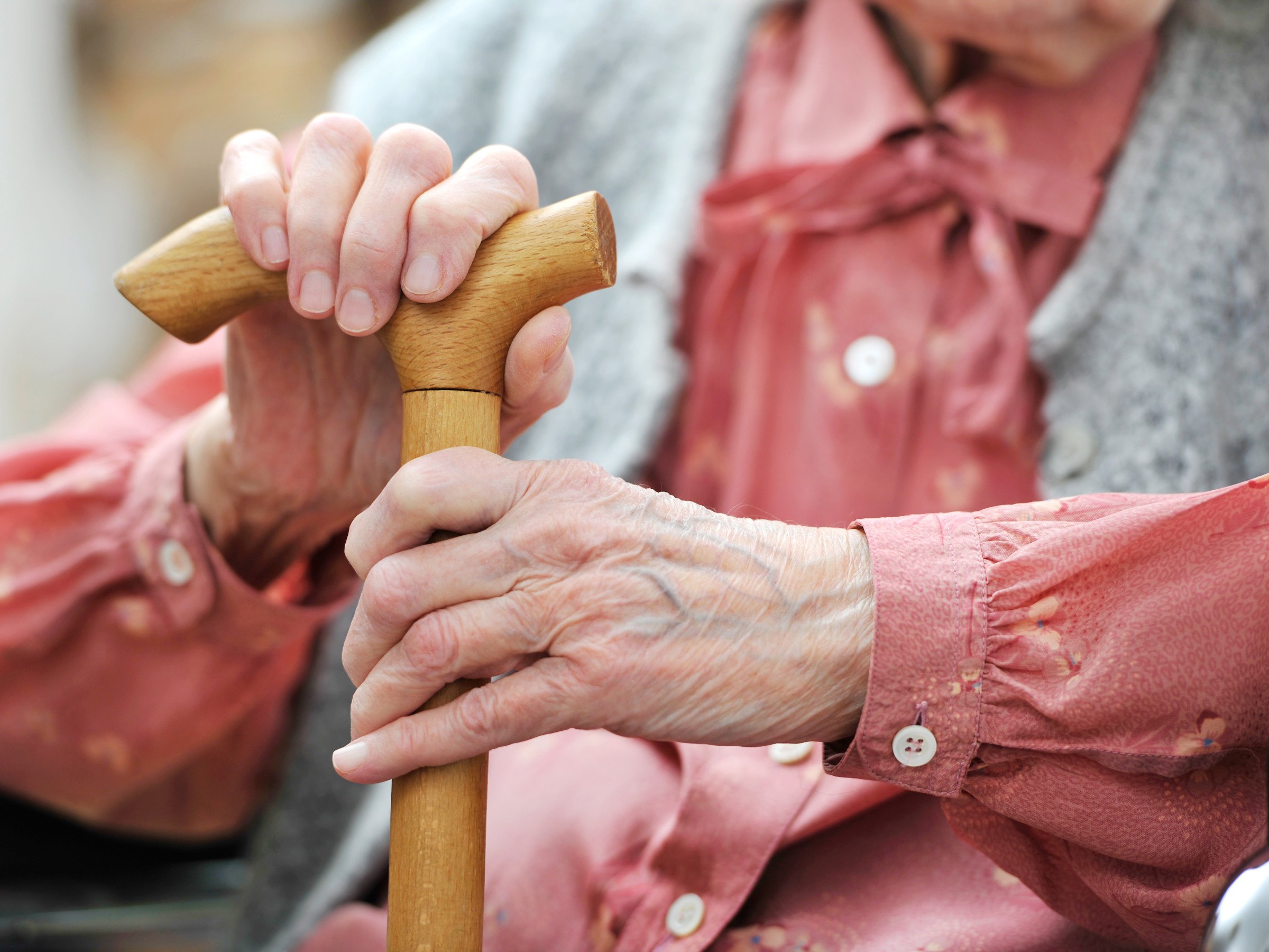 Pflegeversicherung: steigende Eigenbeteiligung - "Pflege ...