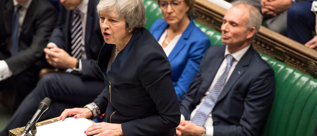 Theresa May spricht vor der Abstimmung über den Brexit-Deal zu den Abgeordneten des Unterhauses.
