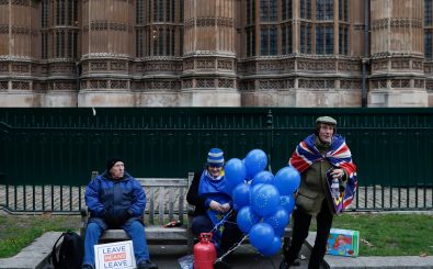 In Vielfalt geeint: Brexit Gegner und Befürworter in London im Januar 2019. Foto: Adrian Dennis | AFP
